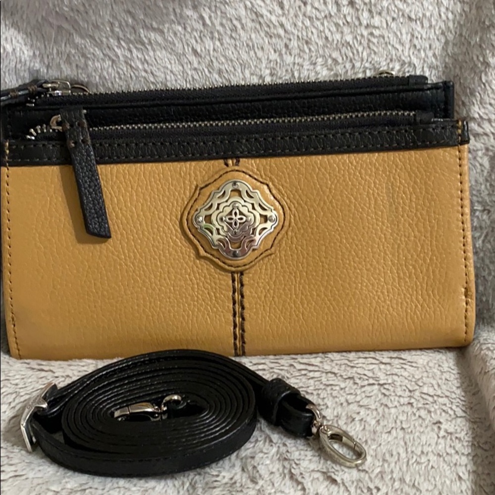 Crossbody/Large Wallet